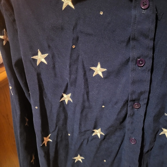 Quacker Factory Western Style Long Sleeve Blue Shirt With Stars Design Sz Large - Picture 5 of 5